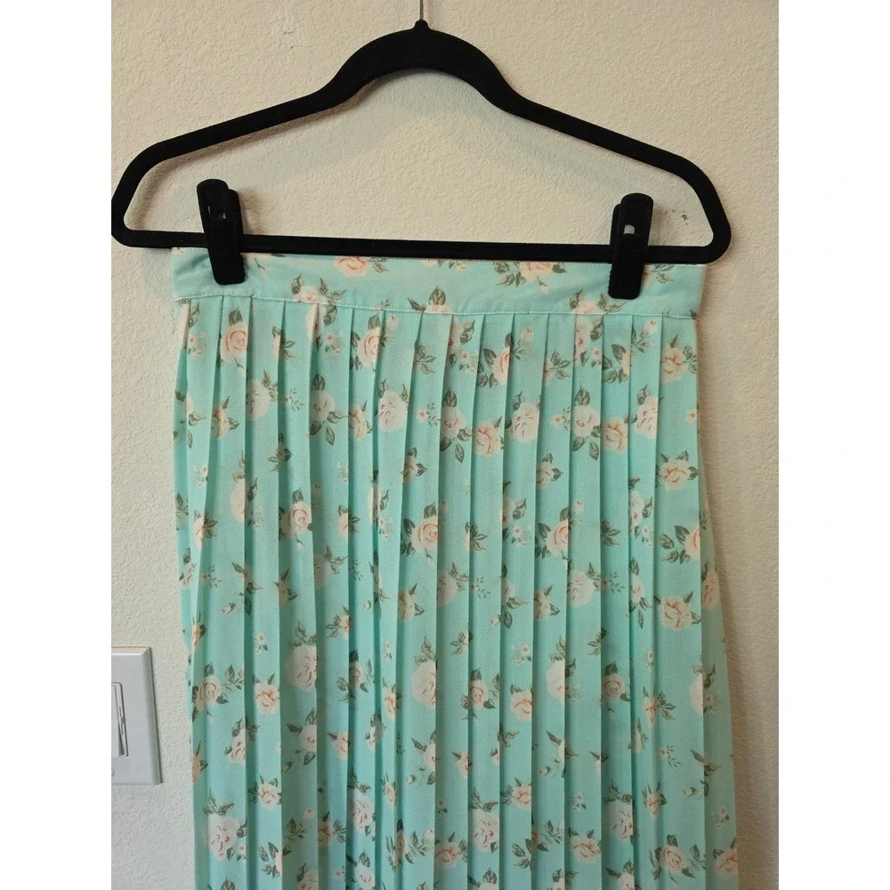 Womens Mint Green Floral Pleated Knee Length Skirt Sz M Feminine Coquette‎ Fairy